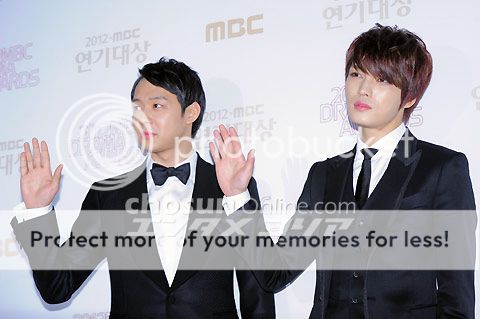 [30.12.12][Pics] JaeChun - MBC Drama Awards  2012123101029_13_zps35706d7a