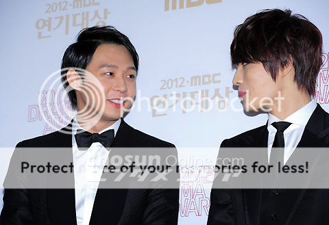 [30.12.12][Pics] JaeChun - MBC Drama Awards  2012123101029_16_zps44788154