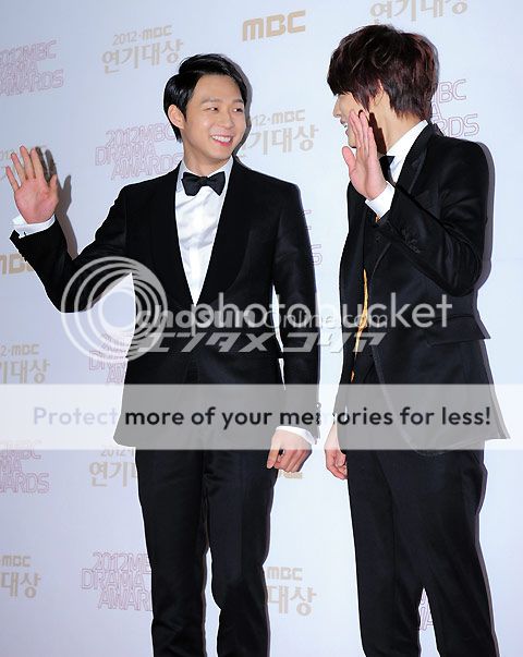 [30.12.12][Pics] JaeChun - MBC Drama Awards  2012123101029_4_zps3283615d