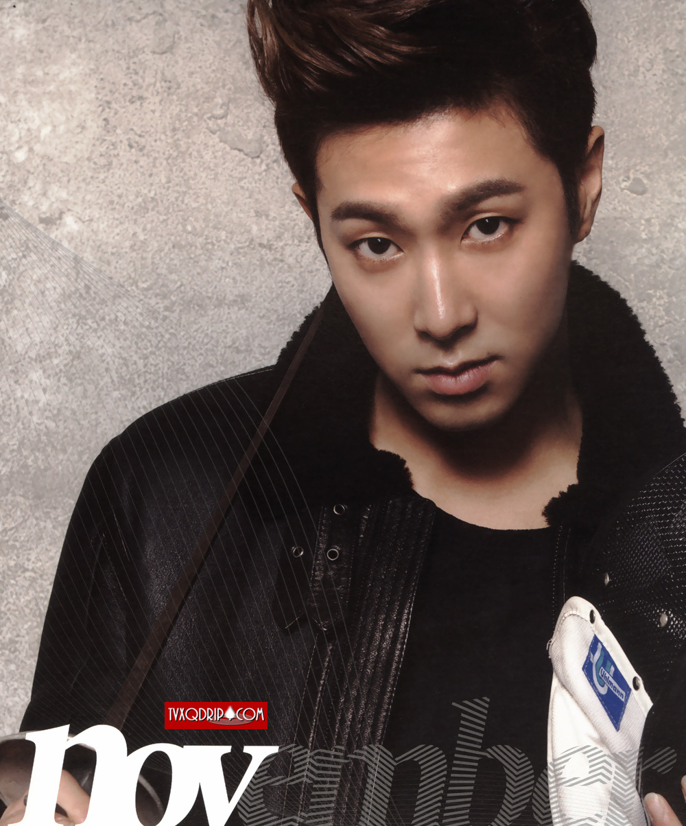 [23.12.12][Pics] Yunho - 2013 Official Calender 022