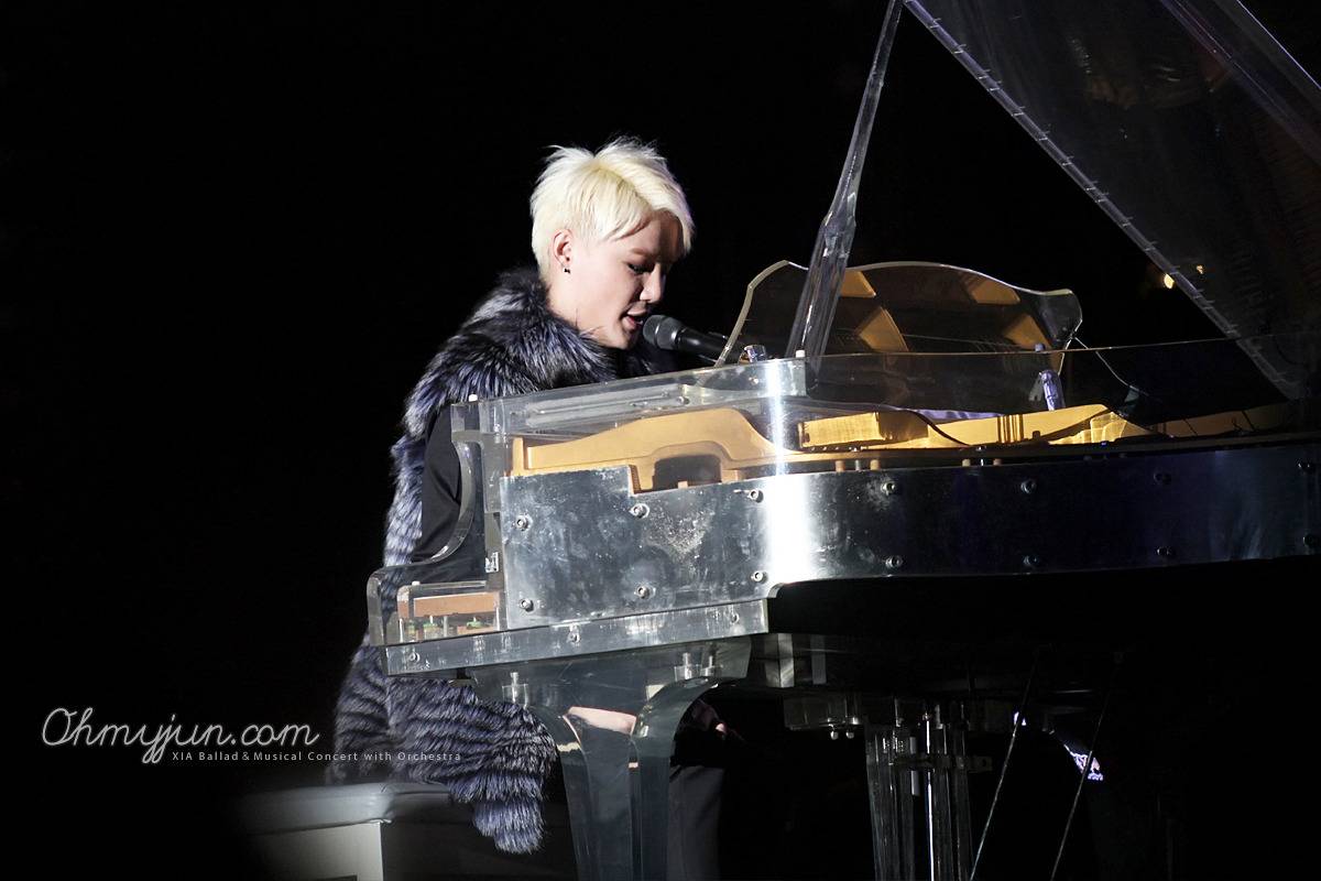 [29.12.12][Pics] Junsu - XIA 2012 Ballad & Musical Concert with Ochestra (Day 1) 06-4