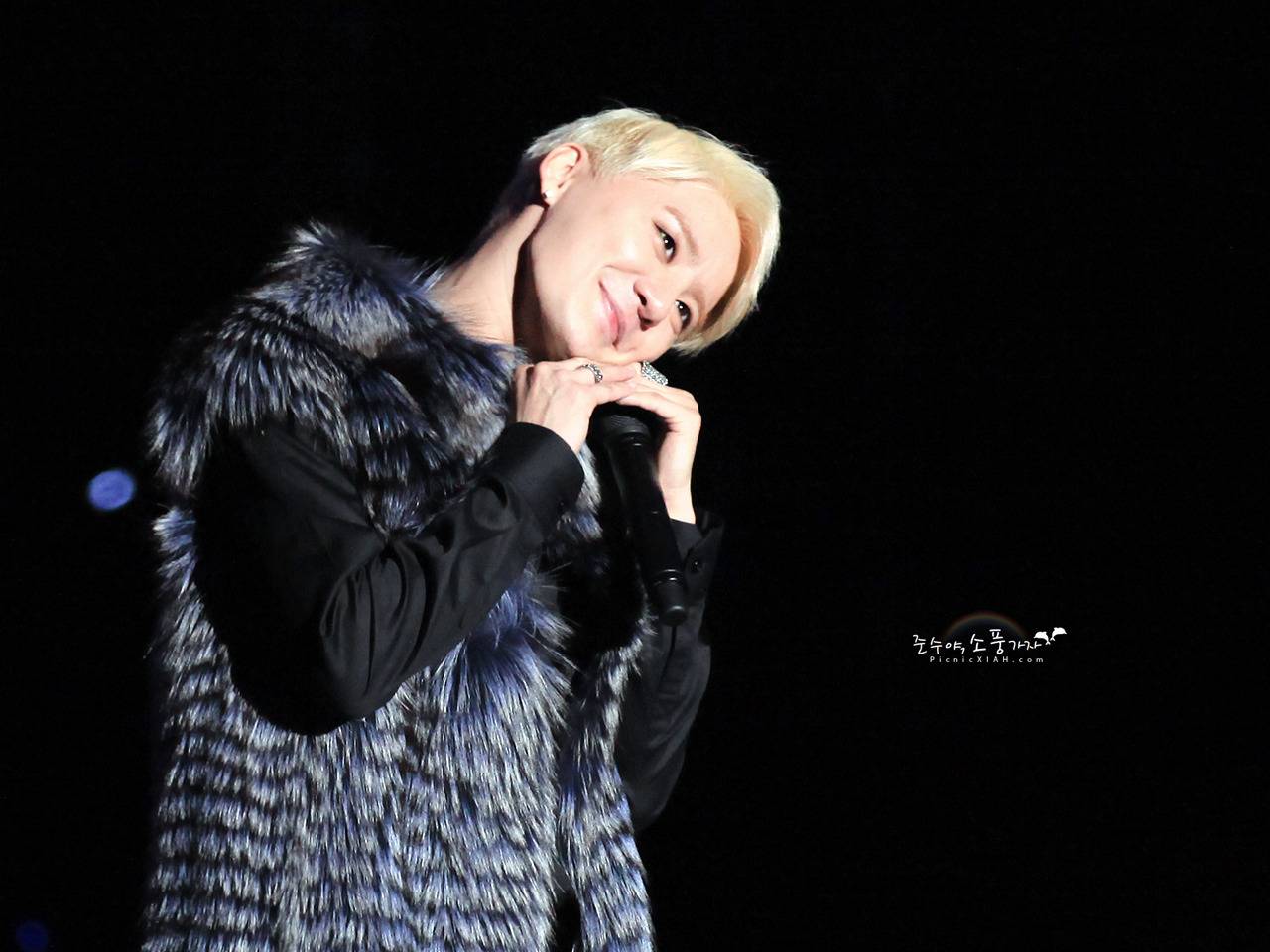 [29.12.12][Pics] Junsu - XIA 2012 Ballad & Musical Concert with Ochestra (Day 1) 0b26731772db30bb9a4e79bd93a1a51b