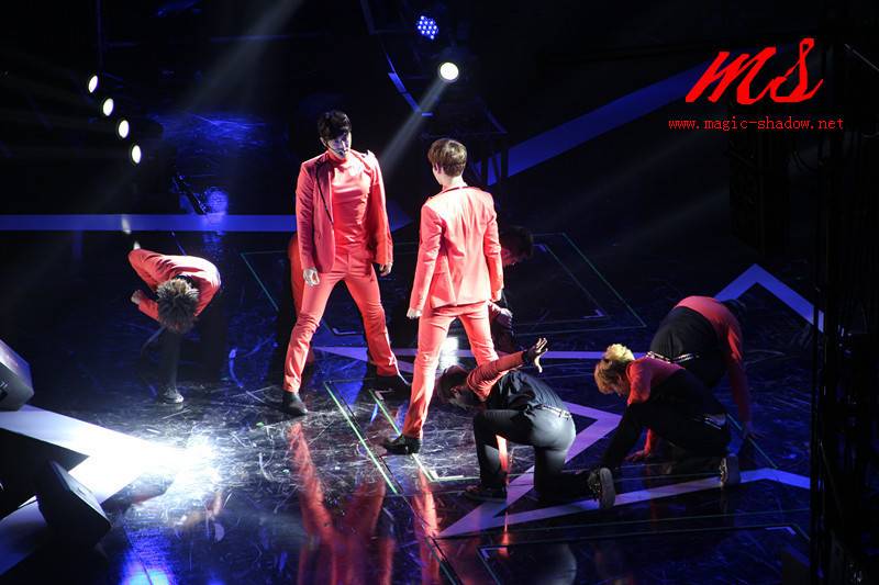 [22.12.12][Pics] TVXQ - Sichuan TV New Year's Eve Concert 11-6