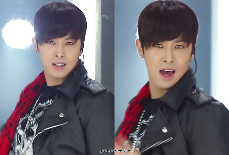 [29.12.12][Pics+Gifs] Yunho - SBS Gayo Daejun 121229-016_zps505b1f73