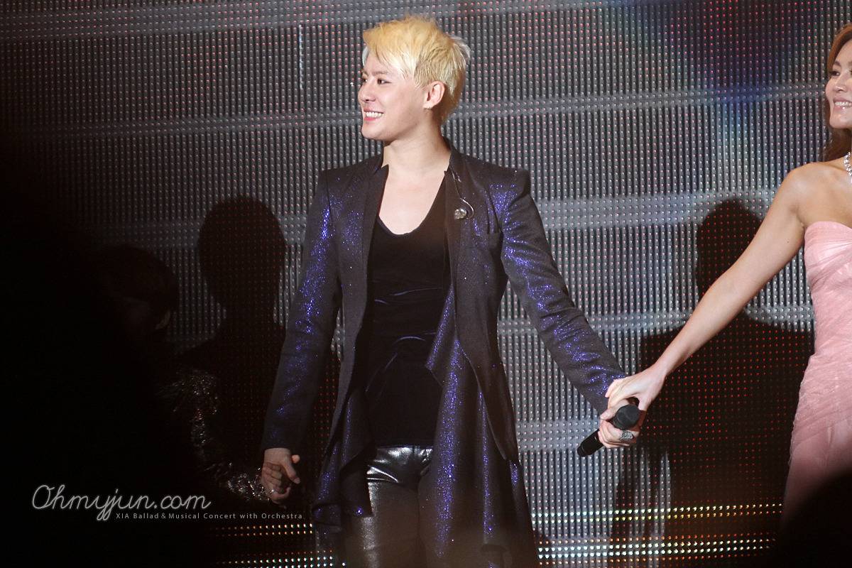 [29.12.12][Pics] Junsu - XIA 2012 Ballad & Musical Concert with Ochestra (Day 1) 122918