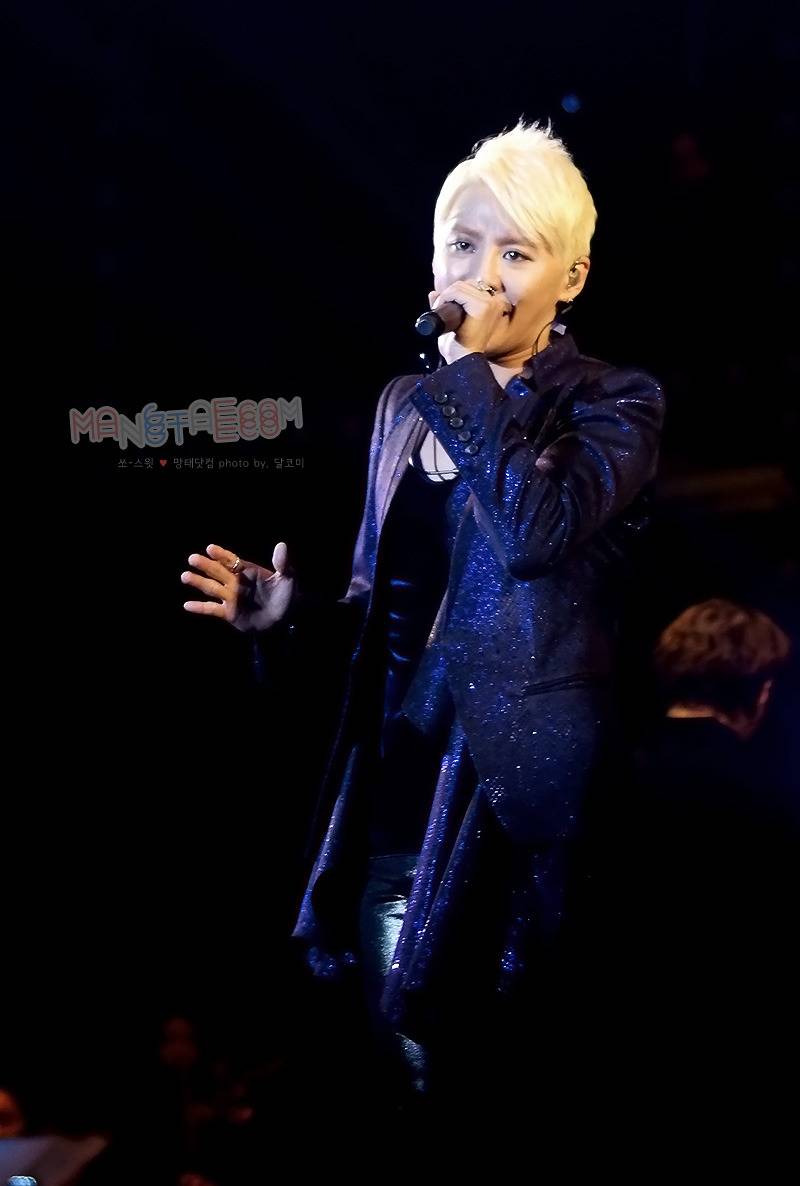 [29.12.12][Pics] Junsu - XIA 2012 Ballad & Musical Concert with Ochestra (Day 1) 122923