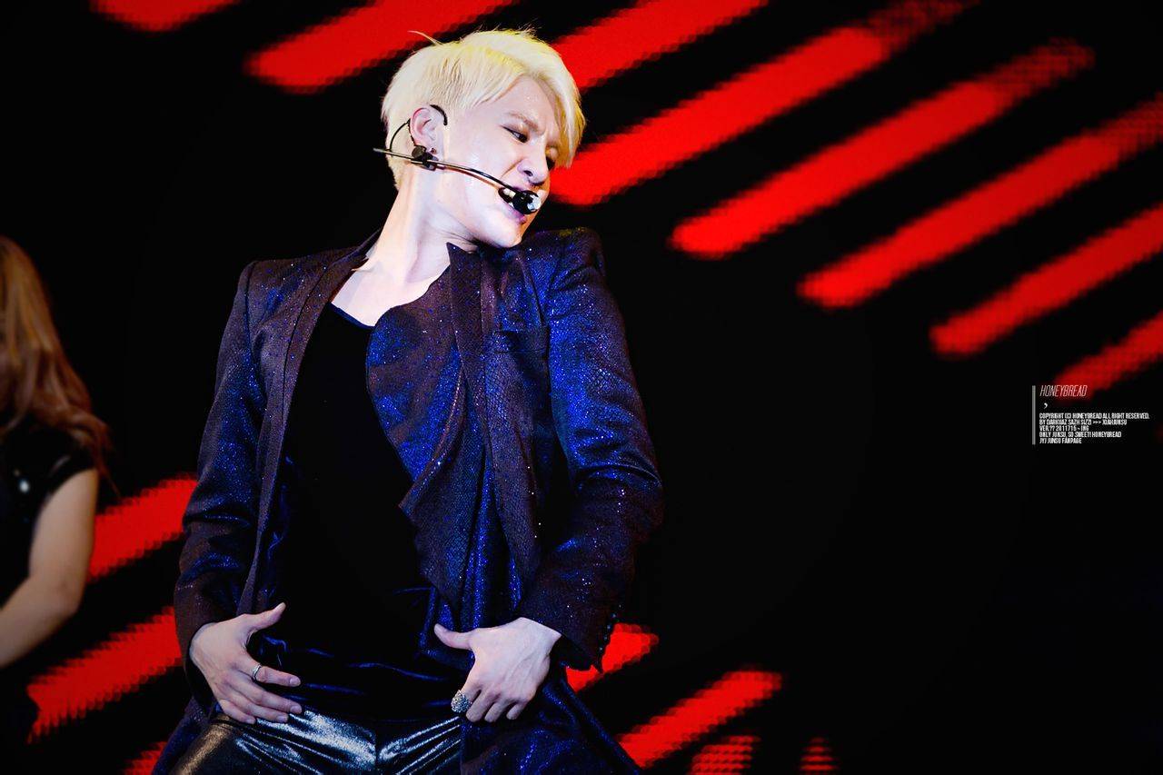 [29.12.12][Pics] Junsu - XIA 2012 Ballad & Musical Concert with Ochestra (Day 1) 12294