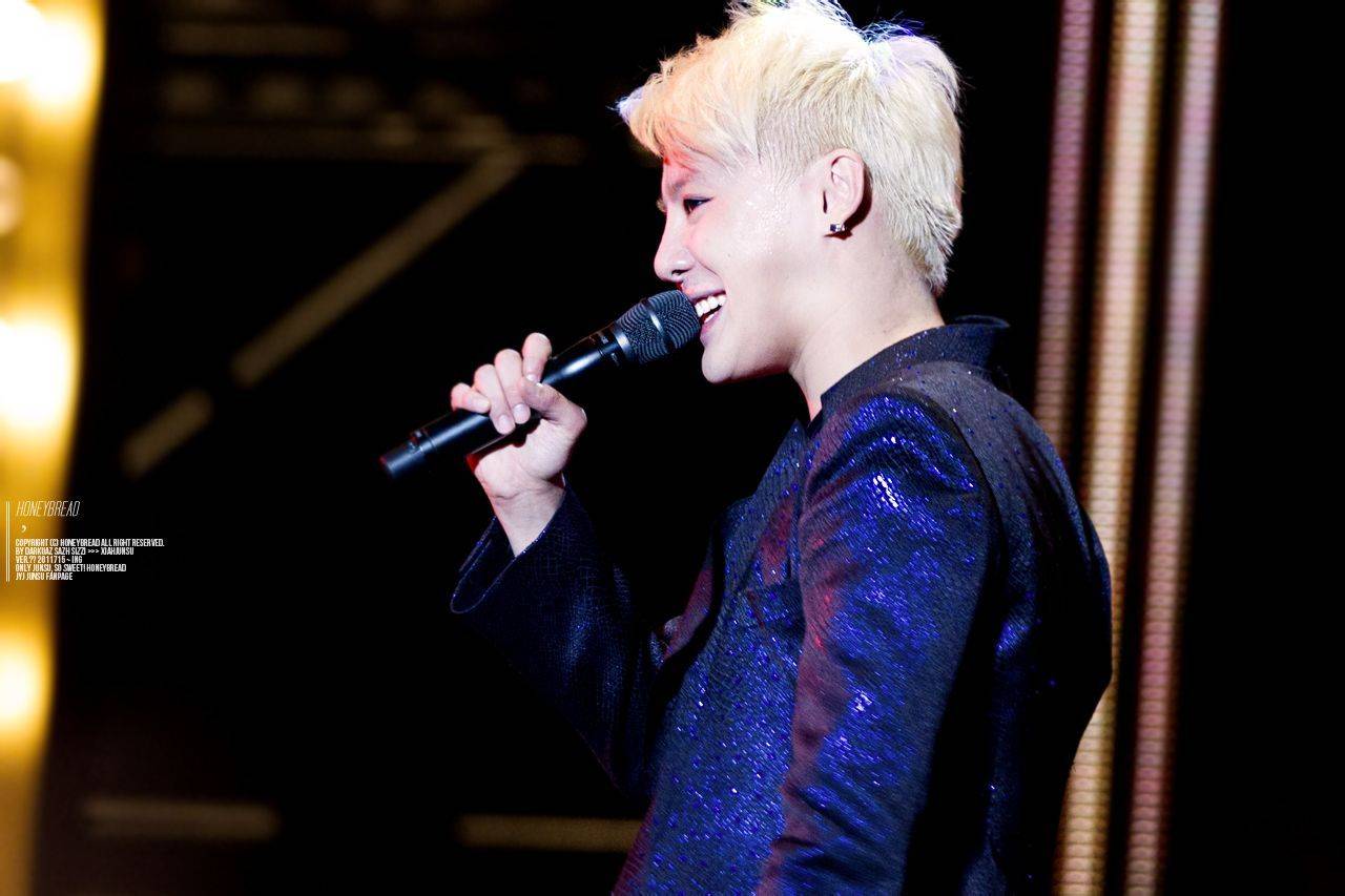 [29.12.12][Pics] Junsu - XIA 2012 Ballad & Musical Concert with Ochestra (Day 1) 12295