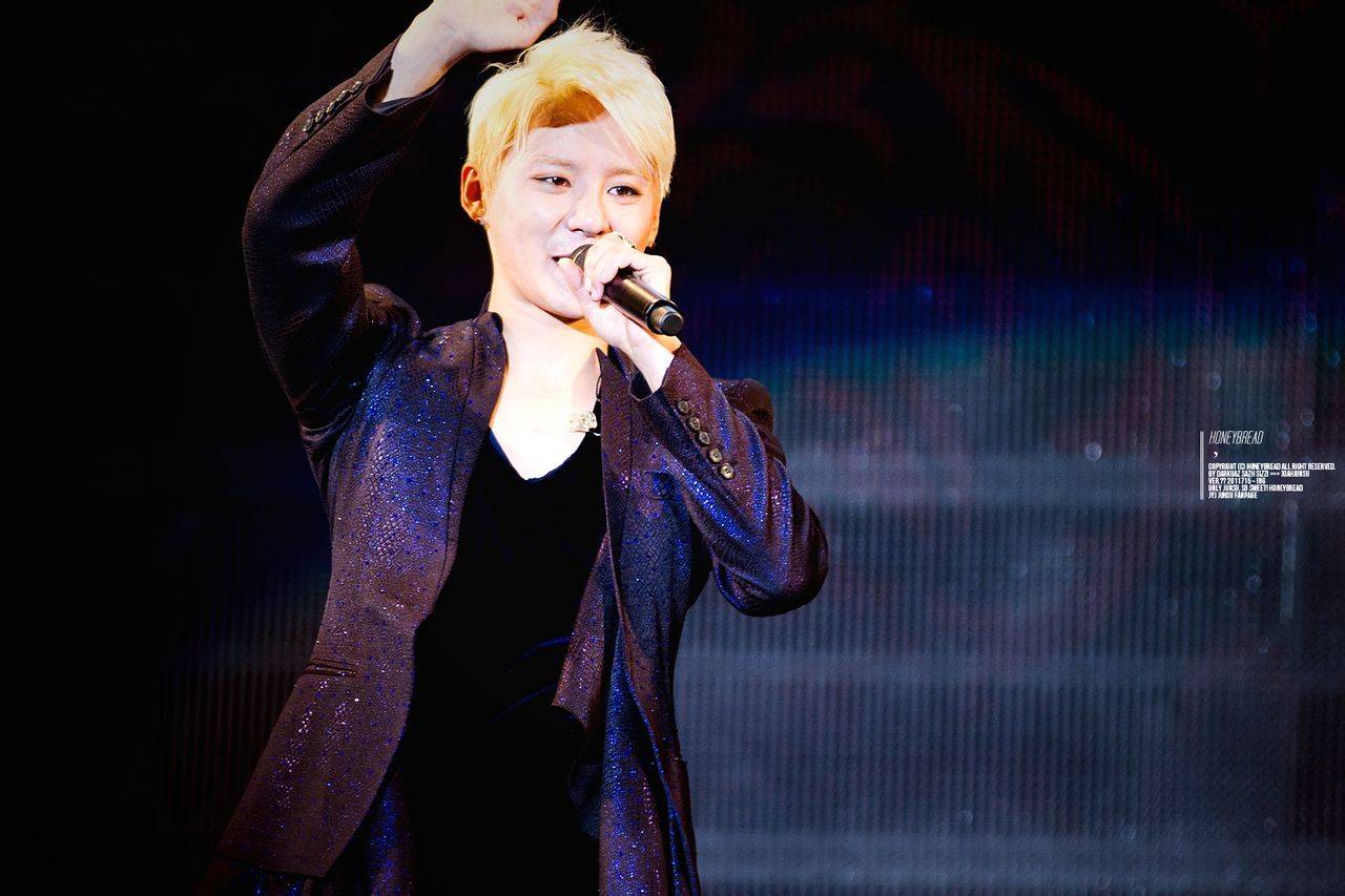 [29.12.12][Pics] Junsu - XIA 2012 Ballad & Musical Concert with Ochestra (Day 1) 12296