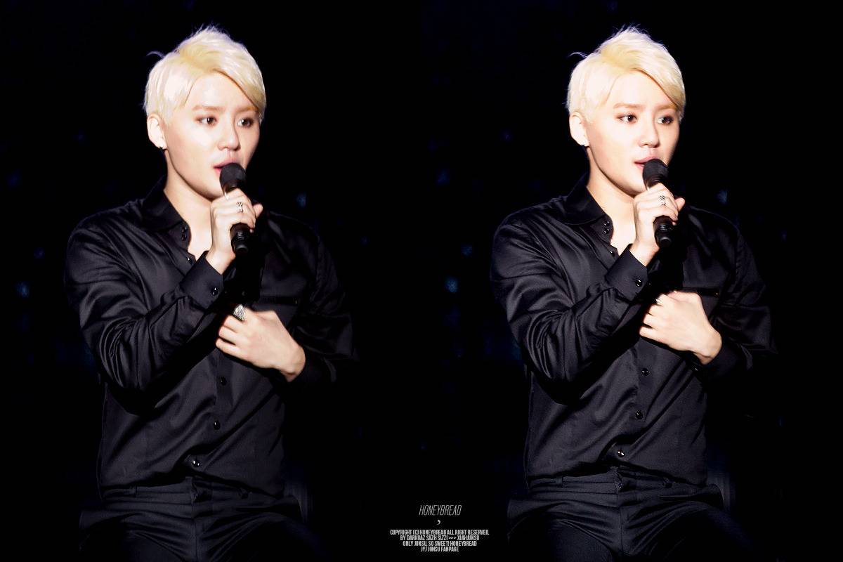 [29.12.12][Pics] Junsu - XIA 2012 Ballad & Musical Concert with Ochestra (Day 1) 12298