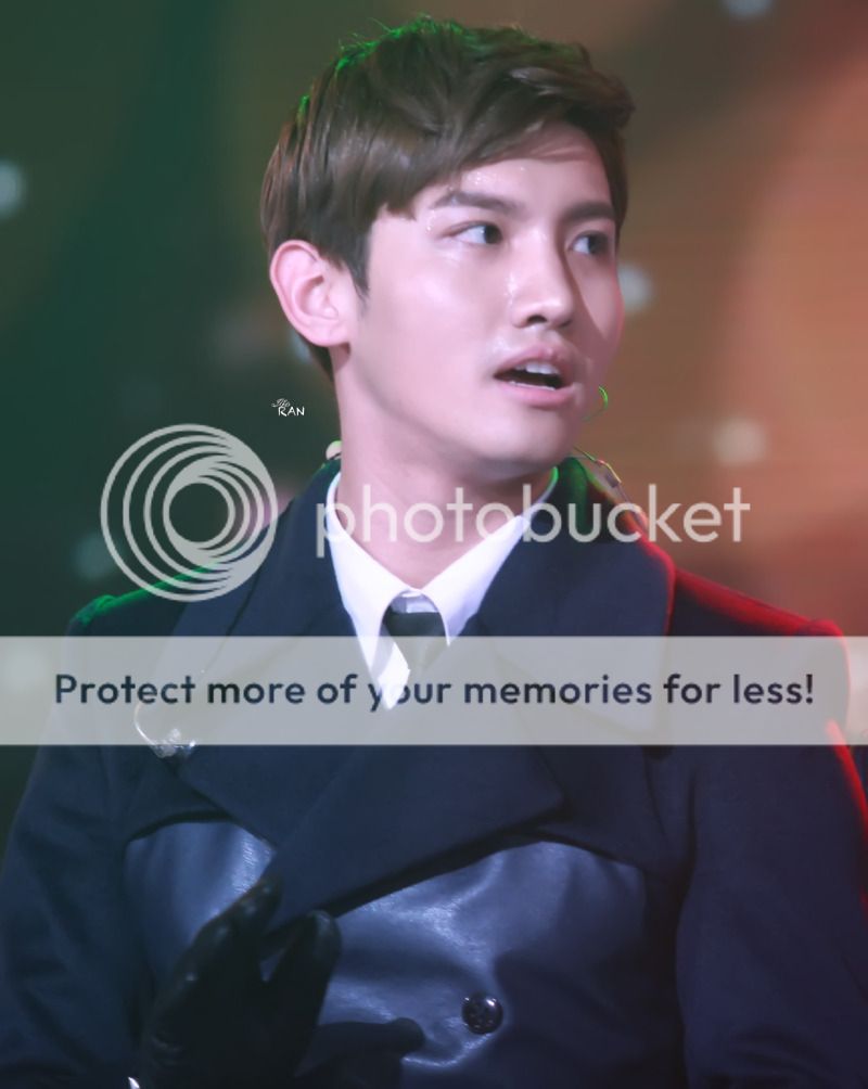 [21.12.12][Pics] Changmin - KBS Music Bank Year End Christmas Special 21B20A252D846DF53EEA2DA971299CB45DCA30E2809FE_800_1004