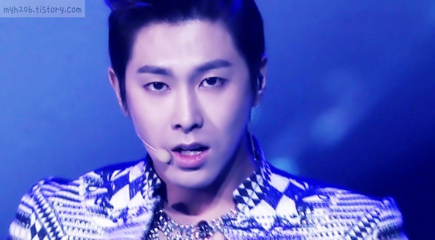 [28.12.12][Pics] Yunho - KBS Gayo Daejun 2a6311ce36d3d53921c9e7183a87e950372ab0fb