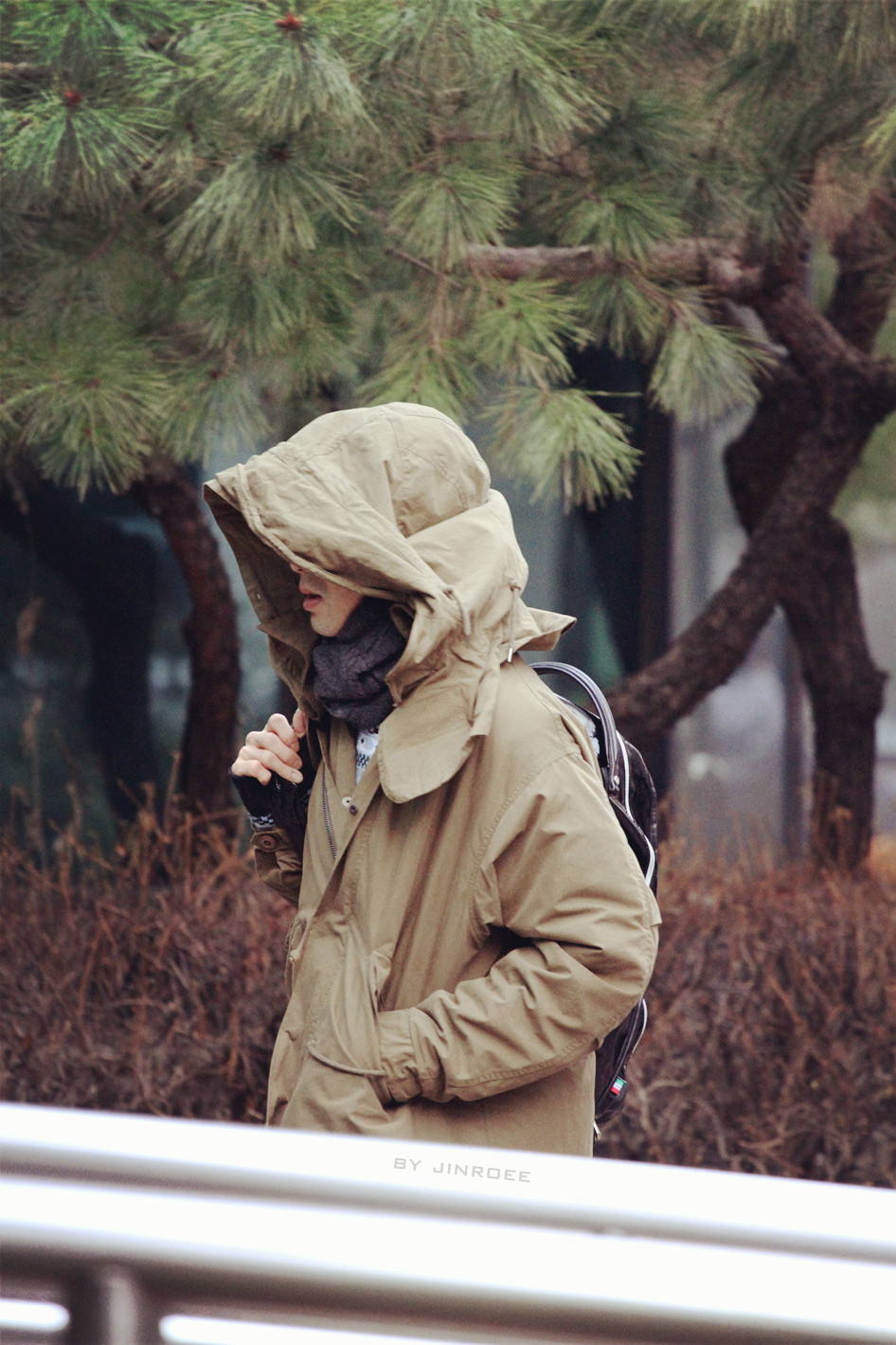  [21.12.12][Pics] Yunho - KBS Building for Music Bank 6a9afcd5gw1e01mnfw3jzj