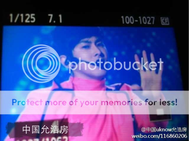 [22.12.12][Pics] Yunho - Sichuan TV New Year's Eve Concert 6b6821c5jw1e030i40i2zj