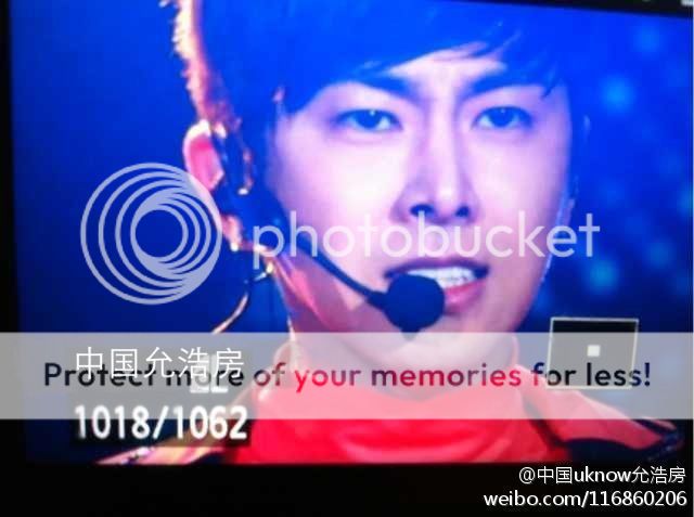 [22.12.12][Pics] Yunho - Sichuan TV New Year's Eve Concert 6b6821c5jw1e030k4p7n7j