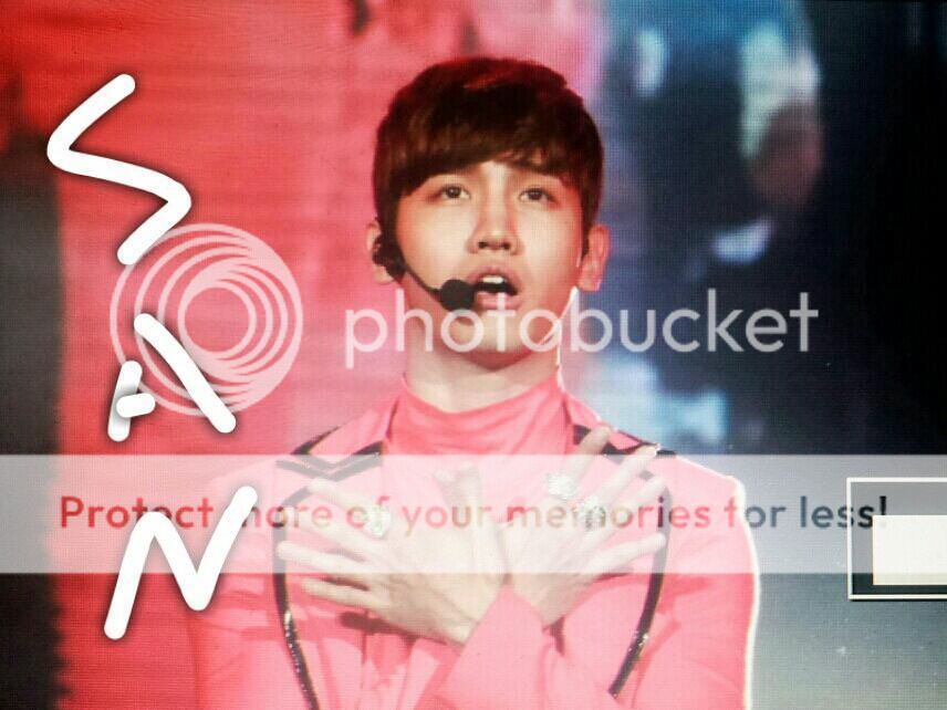 [22.12.12][Pics] Changmin - Sichuan TV New Year's Eve Concert 6d8144ebjw1e02ykuj2txj