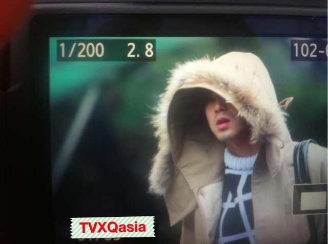 [28.12.12][Pics] Yunho - KBS Building For Gayo Daejun 6f0c5458jw1e097vc4575j