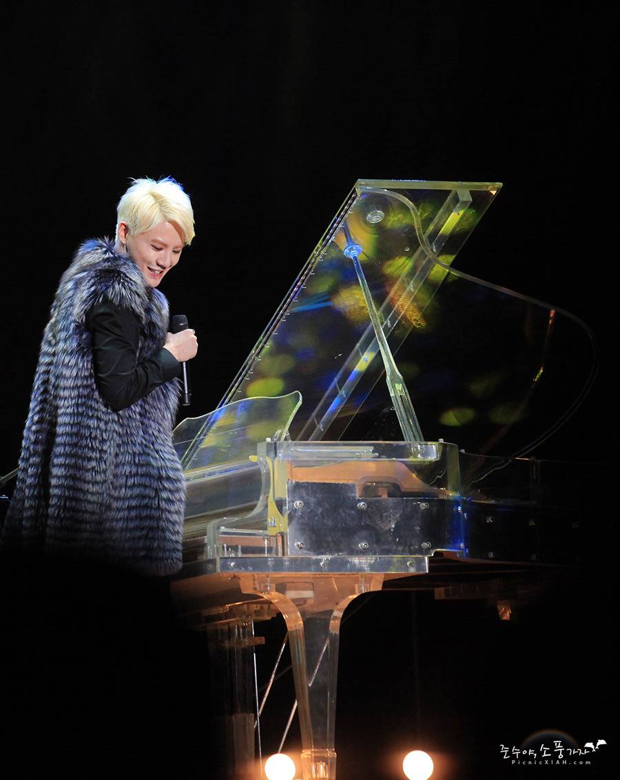 [29.12.12][Pics] Junsu - XIA 2012 Ballad & Musical Concert with Ochestra (Day 1) 8a4c79e99fab99dbeef01e5a40dd767b