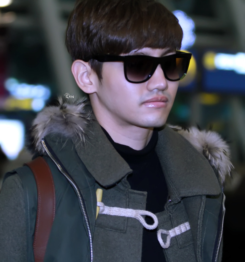 [22.12.12][Pics] Changmin - Incheon Airport F67AD4A695312F6DFA5870CBD38621D527CC868573C81_800_853