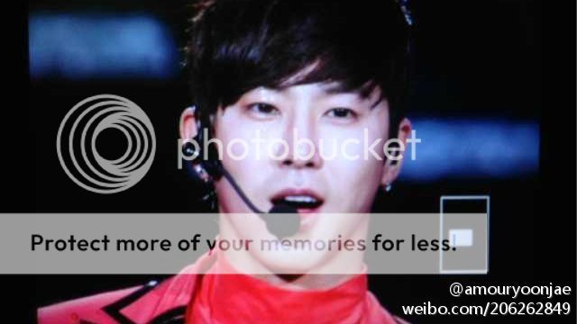 [22.12.12][Pics] Yunho - Sichuan TV New Year's Eve Concert A1-7