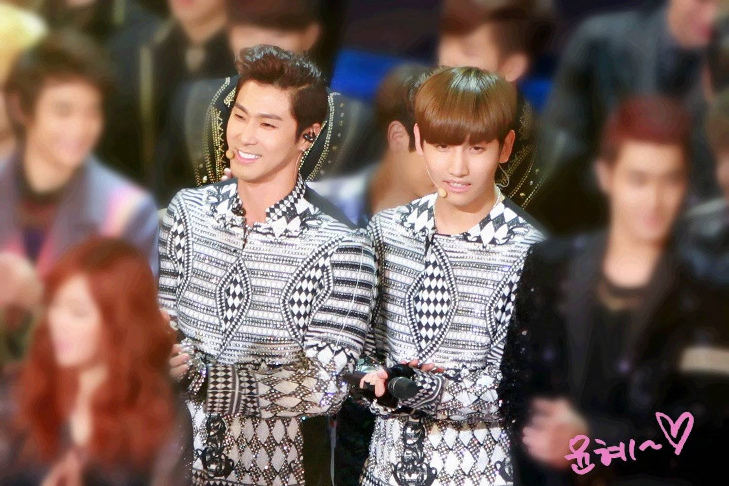 [28.12.12][Pics] TVXQ - KBS Gayo Daejun A738e4628c4fa3d8e3e48add9a02ef8d_jRB5e2m7w7AB