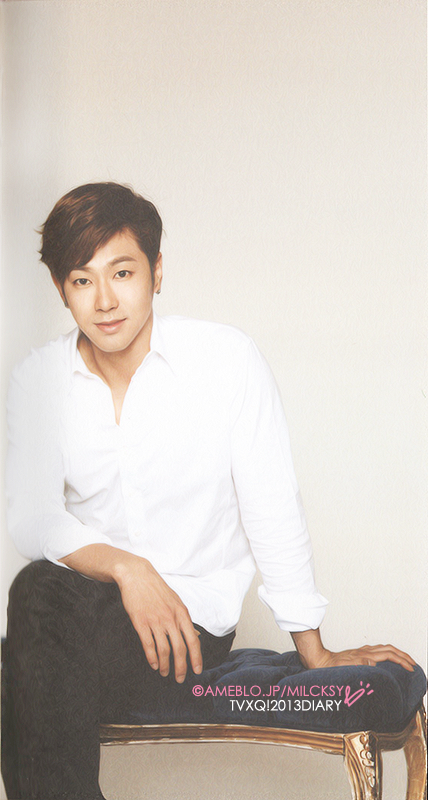 [29.12.12][Pics] Yunho - TVXQ 2013 Diary A738e4628c4fa3d8e3e48add9a02ef8d_uk1niMbIghW7S