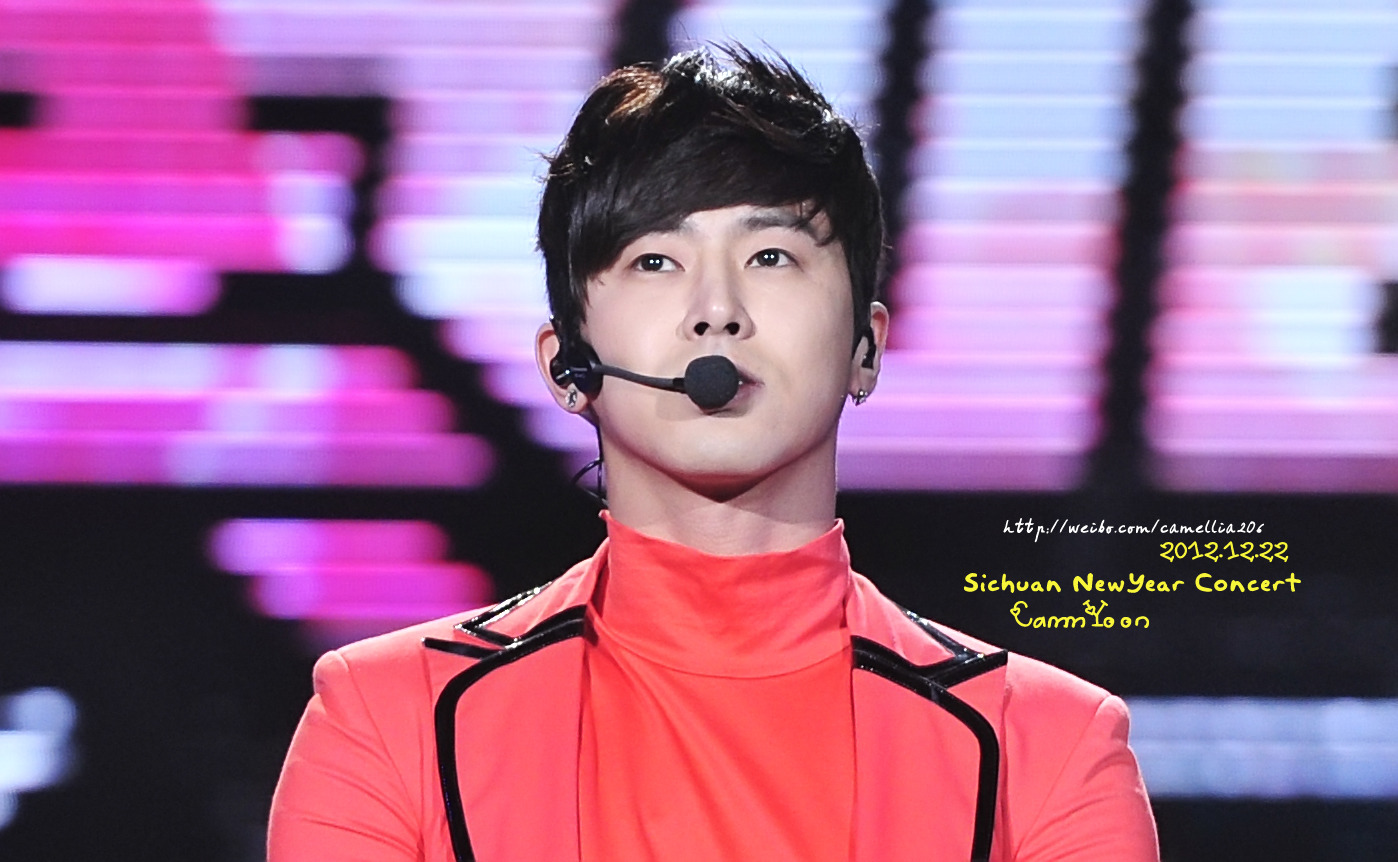 [22.12.12][Pics] Yunho - Sichuan TV New Year's Eve Concert B6da31c9td19801b4b16c690