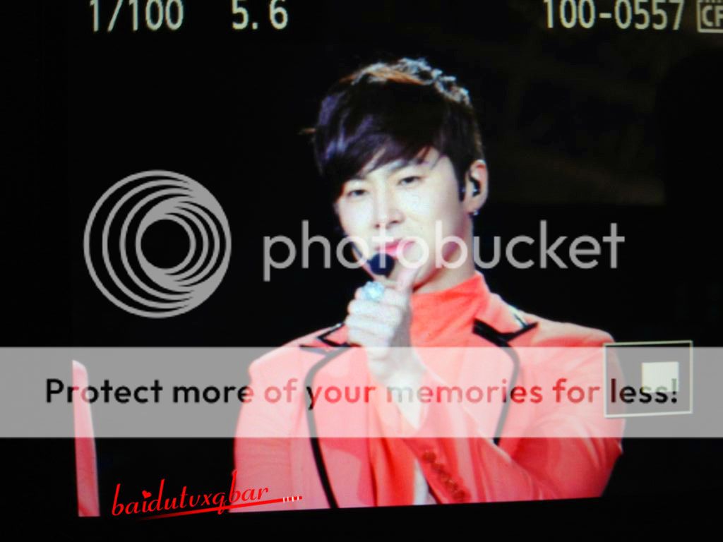 [22.12.12][Pics] Yunho - Sichuan TV New Year's Eve Concert Bt4