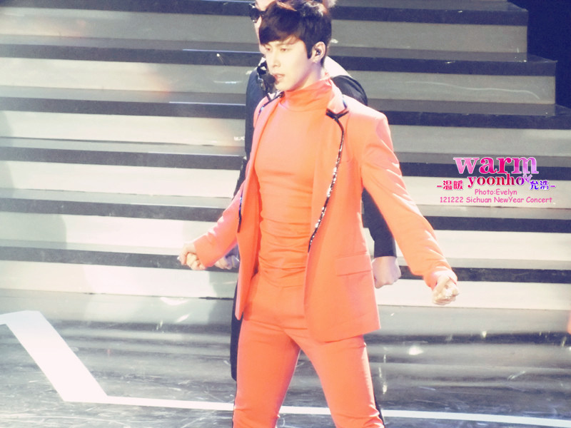 [22.12.12][Pics] Yunho - Sichuan TV New Year's Eve Concert Cbbd309b033b5bb5efa45f2636d3d539b700bc04