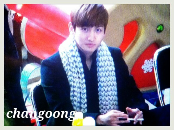 [08.12.12][Pics] Changmin - "Humanoids" Fansign Event in Yeouido Cg4