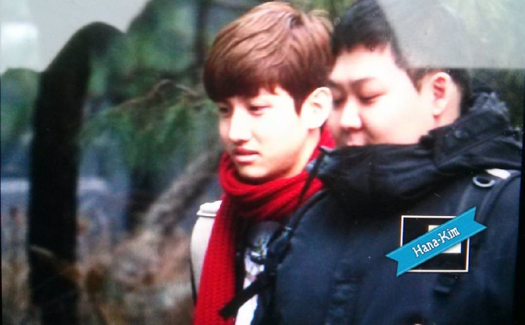 [21.12.12][Pics] Changmin - KBS Building for Music Bank Hk1-1