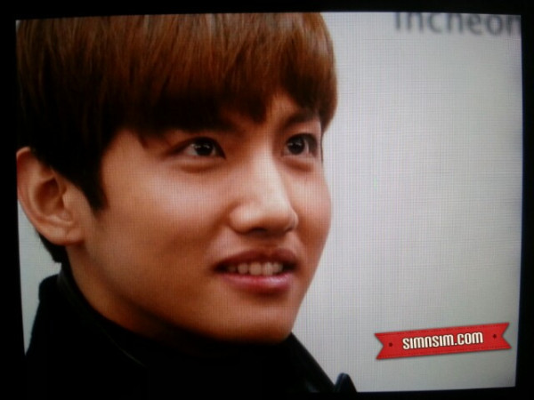 [10.12.12][Pics] Changmin - Shilla Duty Free Autograph Fansign Event Ss8