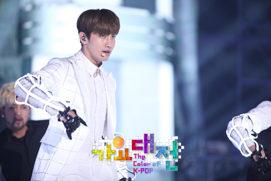 [29.12.12][Pics] Changmin - SBS Gayo Daejun Viewer_image1_zpse4a4f2cf