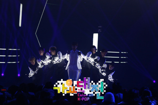 [29.12.12][Pics] Changmin - SBS Gayo Daejun Viewer_image_12_zpsad7980ae