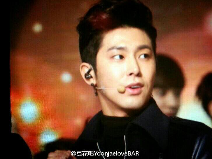 [21.12.12][Pics] Yunho - KBS Music Bank Year End Christmas Special Yj1-4