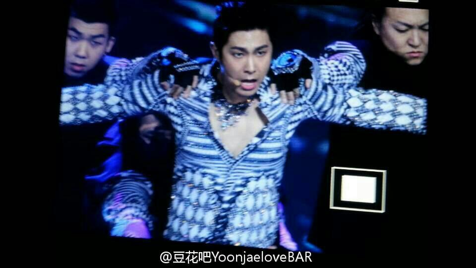 [28.12.12][Pics] Yunho - KBS Gayo Daejun Yj1-5