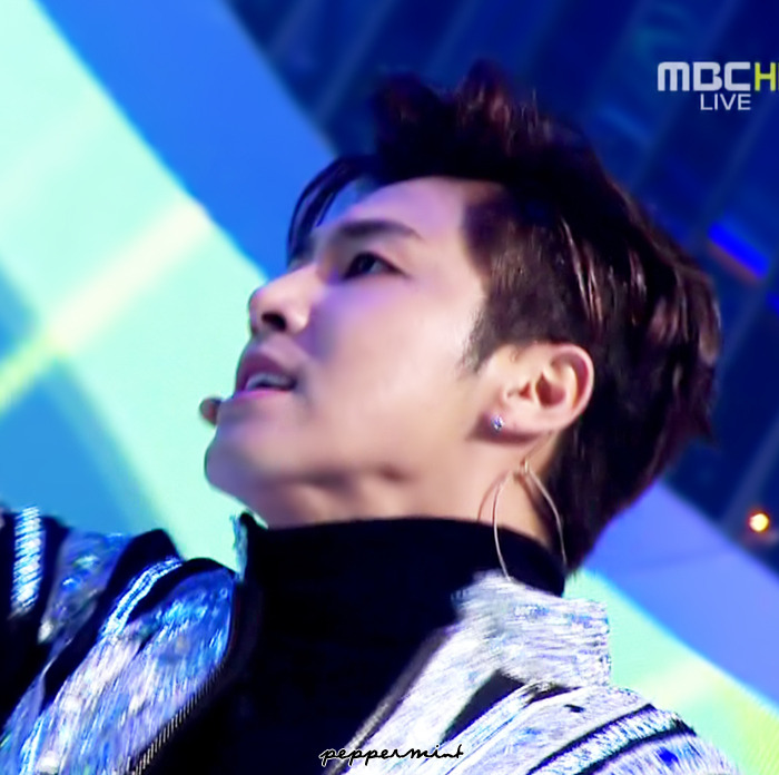 [31.12.12][Pics] Yunho - MBC Gayo Daejun 121231-015_zpsa7f9a9d6