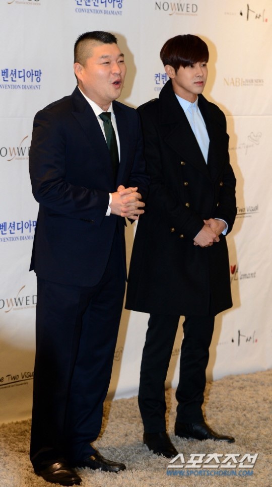 [15.12.12][Pics] Yunho - Attended Hongrokgi Wedding 2012121601000974500082081_59_20121216115918