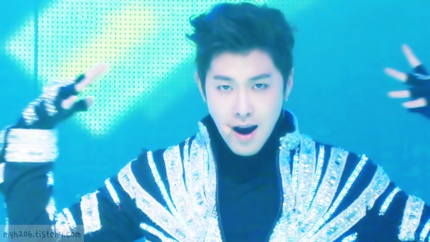 [31.12.12][Pics] Yunho - MBC Gayo Daejun 2074f8039245d68820a9737aa4c27d1ed01b24cb_zpsdb5aab04