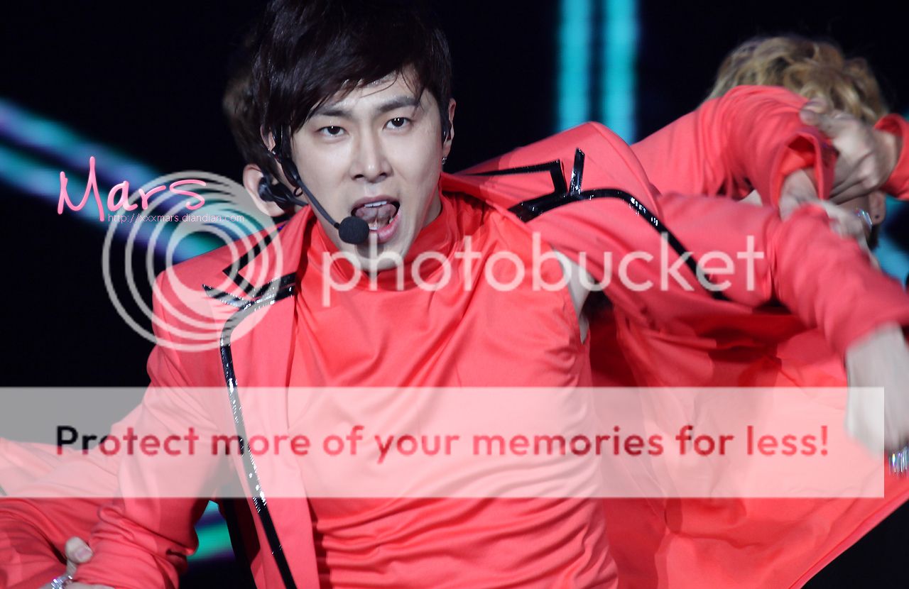 [22.12.12][Pics] Yunho - Sichuan TV New Year's Eve Concert 49DC1714438B4B399FD00336C22CAC56295A153B6E20C_1280_830