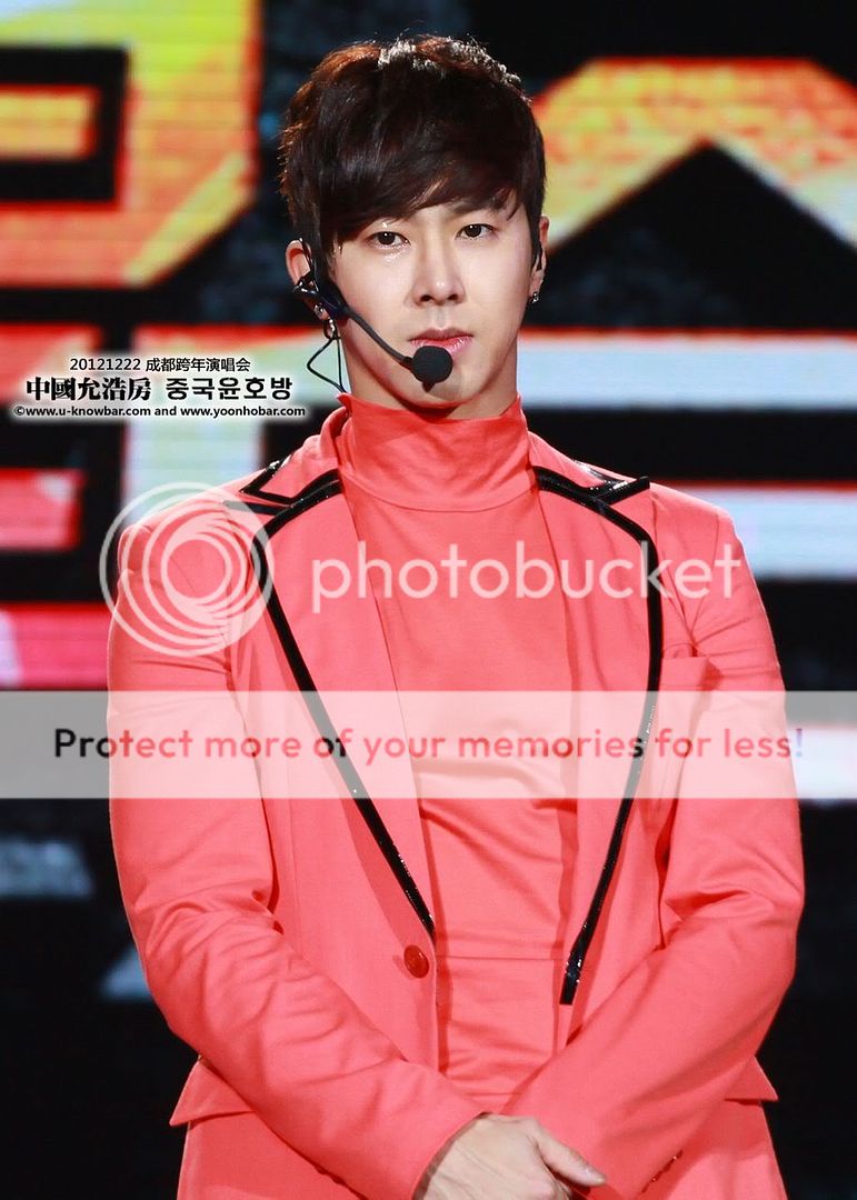 [22.12.12][Pics] Yunho - Sichuan TV New Year's Eve Concert A738e4628c4fa3d8e3e48add9a02ef8d_kHI9yq8OTE96GnRPOEKSuceBhAkpi