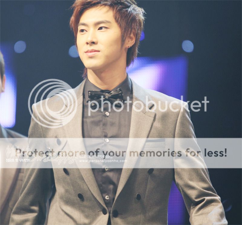 [2008.11.12] [Pics] YunHo - 15th Korean Entertainment Awards F0059555_491bf26a75e96