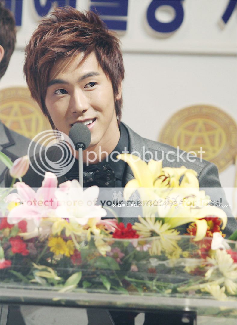 [2008.11.12] [Pics] YunHo - 15th Korean Entertainment Awards F0059555_491bf271c4a39