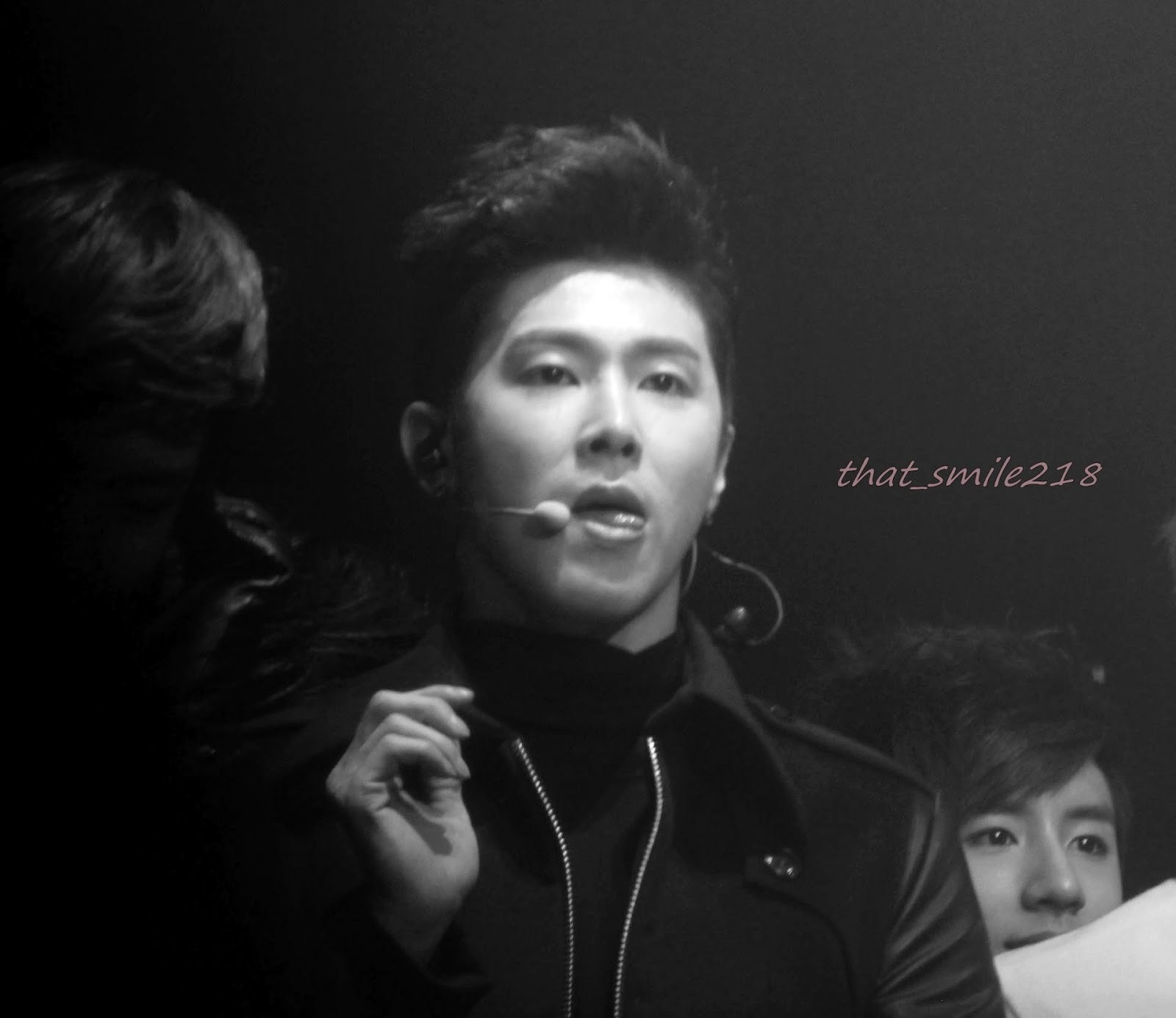 [21.12.12][Pics] Yunho - KBS Music Bank Year End Christmas Special Img_24282