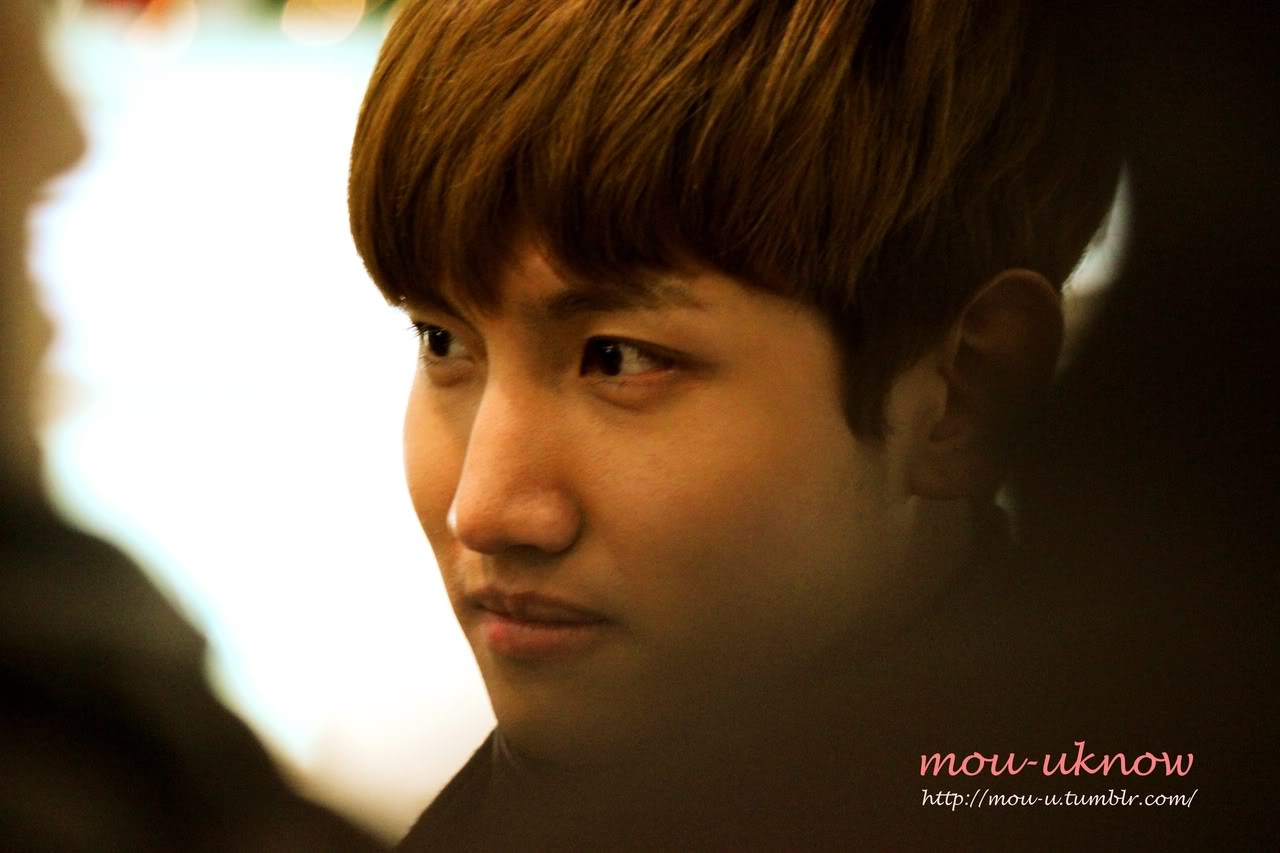 [10.12.12][Pics] Changmin - Shilla Duty Free Autograph Fansign Event Tumblr_mevbqjK6TY1rj74hmo1_1280