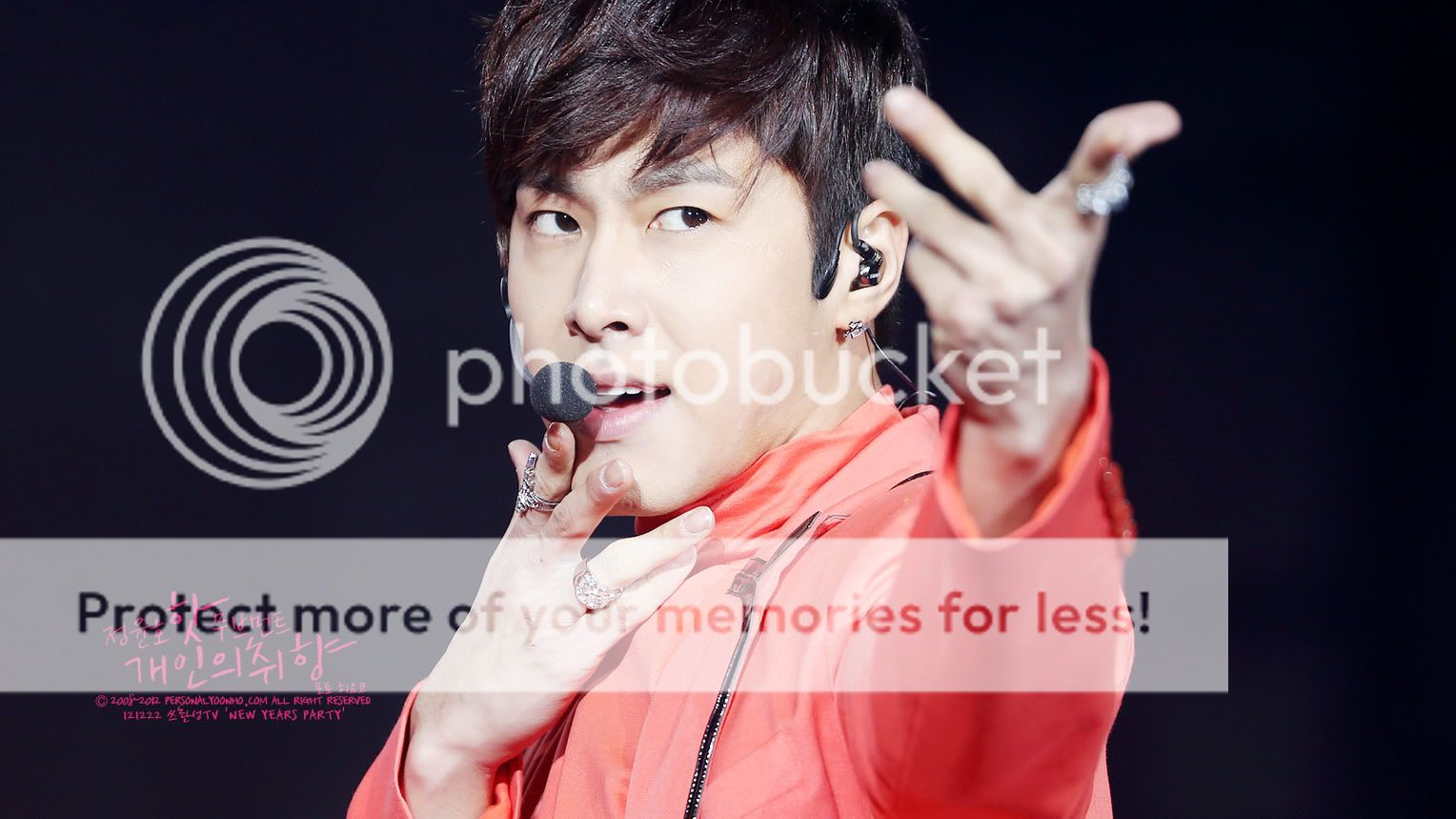 [22.12.12][Pics] Yunho - Sichuan TV New Year's Eve Concert Yh2-3