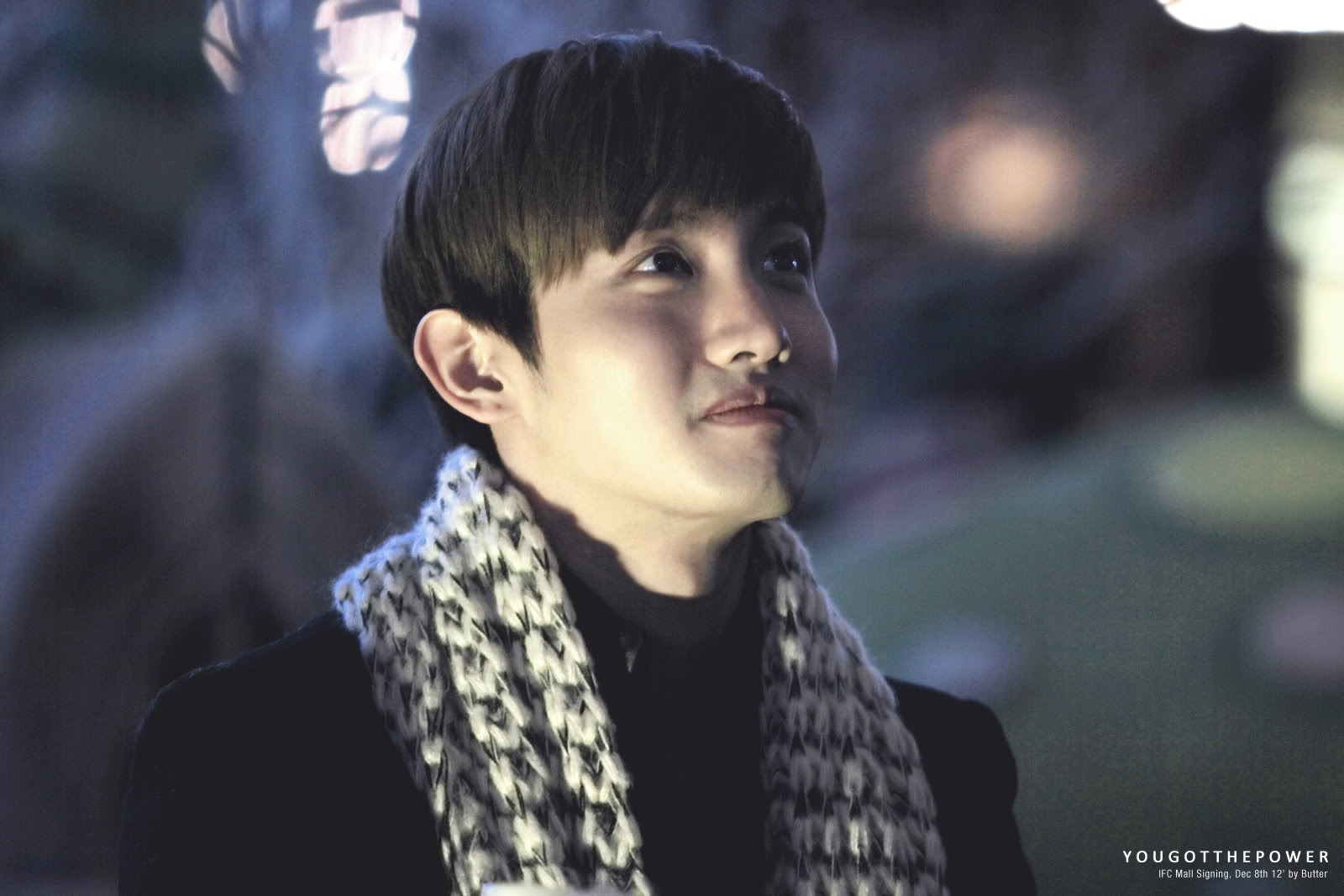 [08.12.12][Pics] Changmin - "Humanoids" Fansign Event in Yeouido 01-5