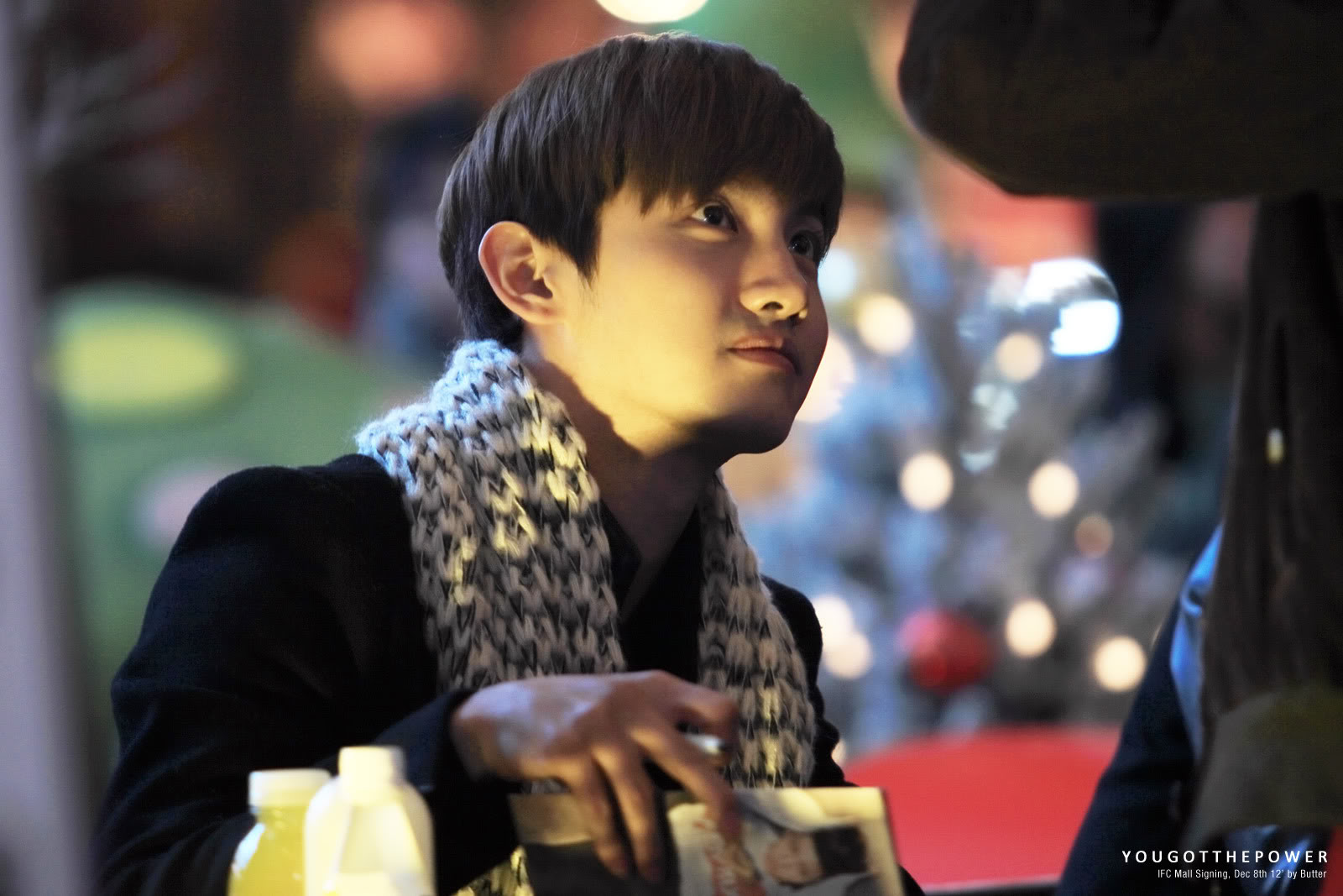 [08.12.12][Pics] Changmin - "Humanoids" Fansign Event in Yeouido 09-5