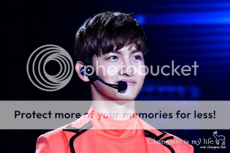 [22.12.12][Pics] Changmin - Sichuan TV New Year's Eve Concert 1-4