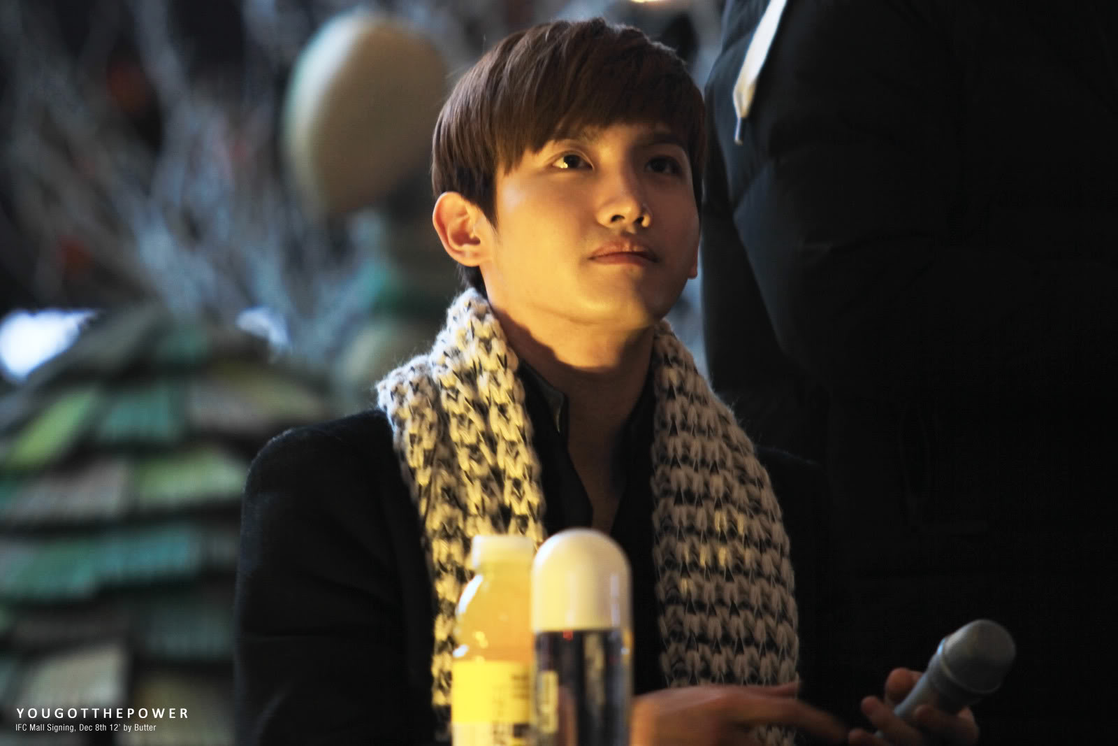 [08.12.12][Pics] Changmin - "Humanoids" Fansign Event in Yeouido 20-4